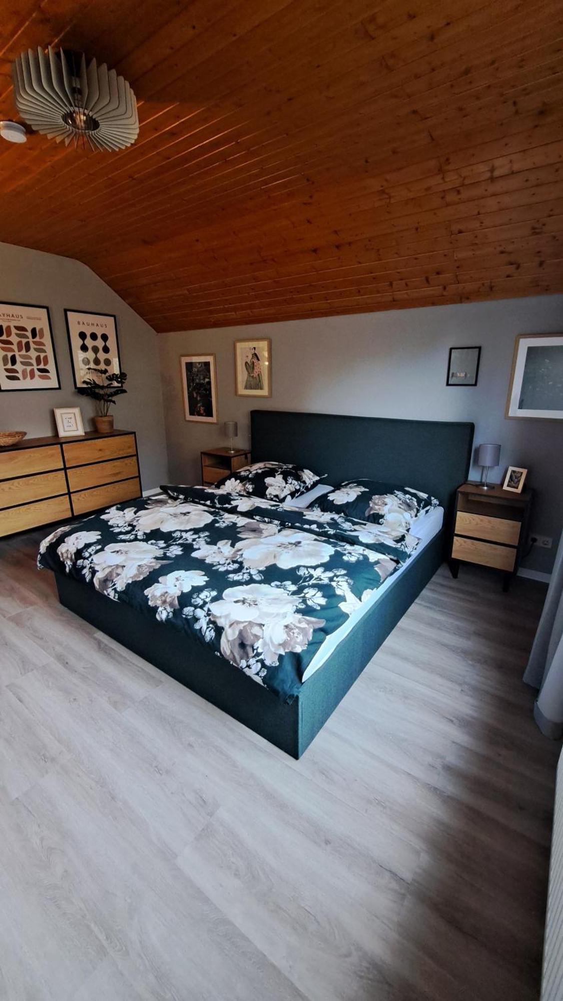 Ferienhaeuser Rhoen - Haus Natalie & Haus Helene เฮาเซน ภายนอก รูปภาพ